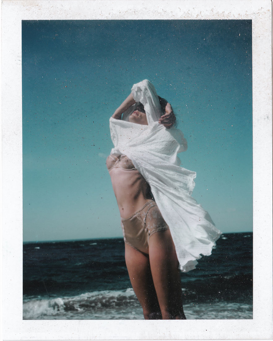 HIGH BY THE BEACH – JEN SENN + ASHLEY AUTUMN {EXCLUSIVE EDITORIAL}