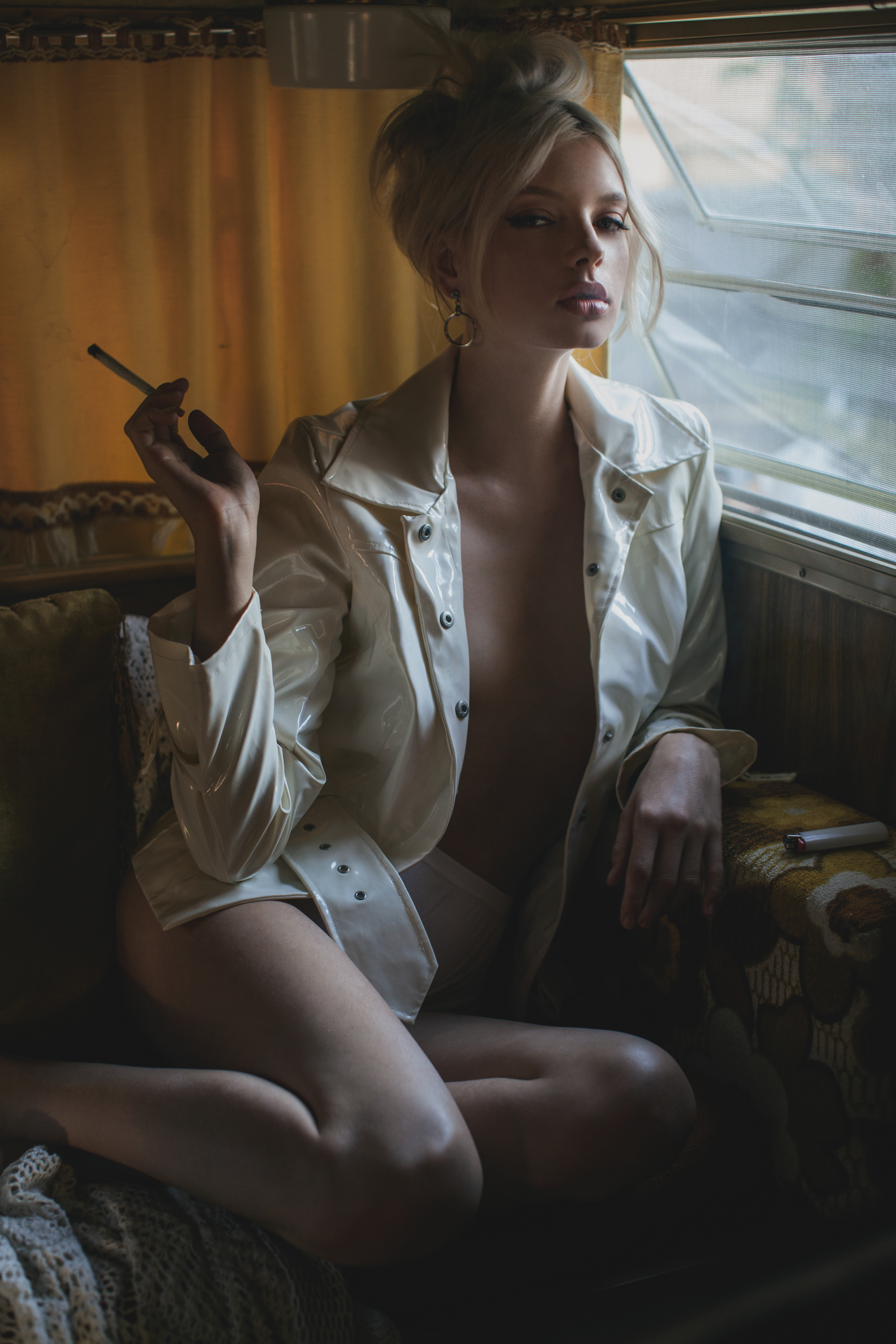 THAT 70’S GIRL – TAMARA SKY + MEGAN BATSON {EXCLUSIVE EDITORIAL/ DOUS!}