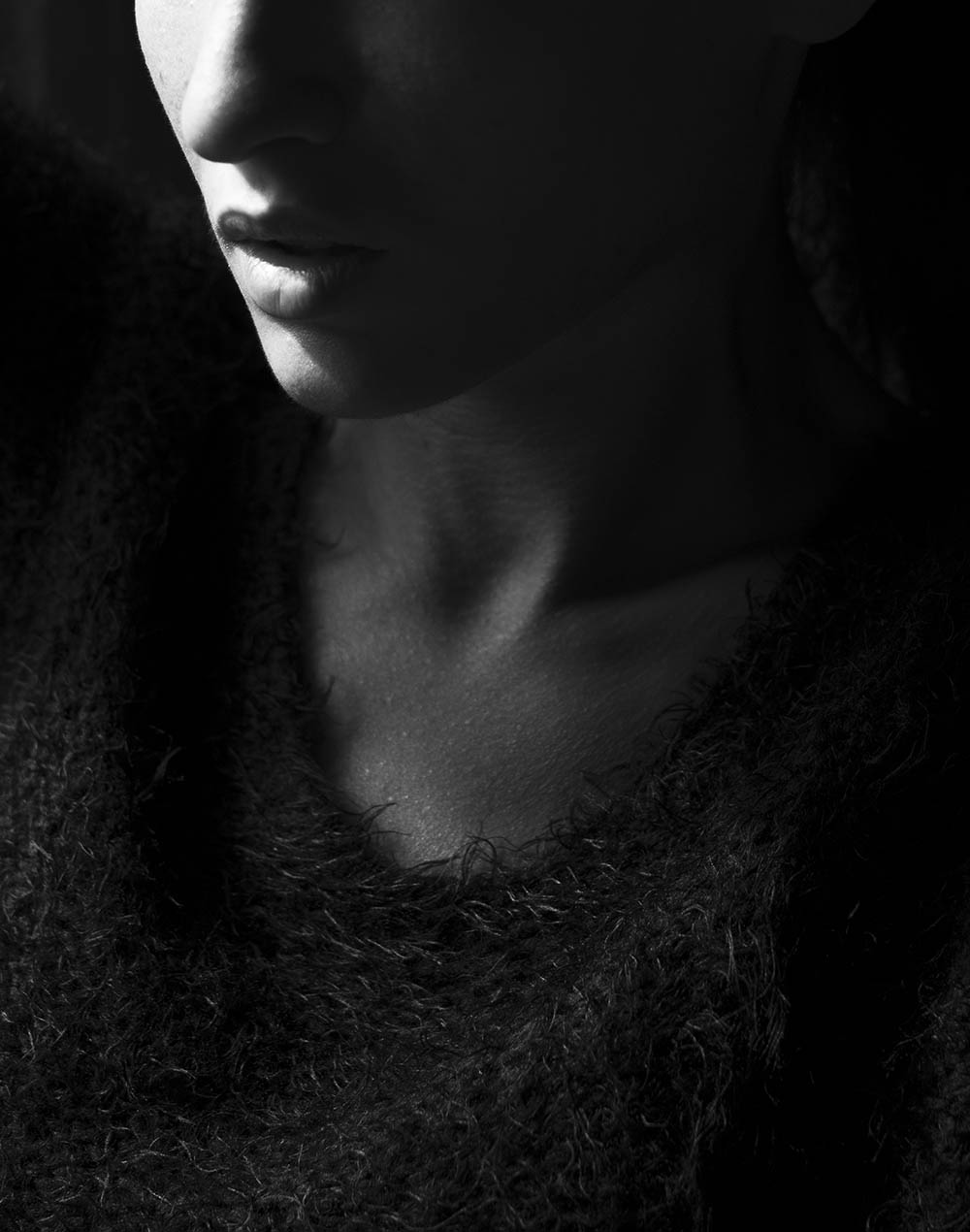 BLACK & WHITE WITH SOFT LIGHT – GUIDO STAZZONI {ARTIST TO WATCH/PHOTOGRAPHY}