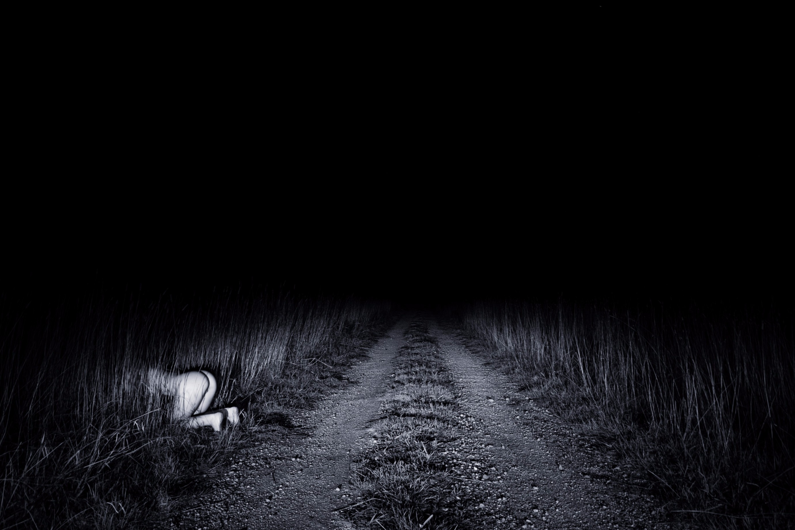 I DREAM IN BLACK & WHITE – CAMERON MAYNARD {ARTIST TO WATCH/ PHOTOGRAPHY/NSFW}