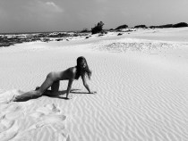 MIDDLE OF NOWHERE – LISA AVSIYAN {EXCLUSIVE EDITORIAL/NSFW}