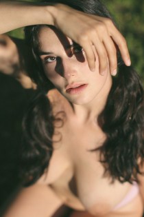 GO GREEN – MADDY WELLS {EXCLUSIVE EDITORIAL/NSFW}