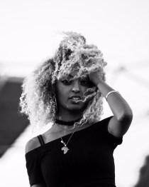 MELAT – EXCLUSIVE INTERVIEW {ARTIST TO WATCH / NEW MUSIC FRIDAYS}