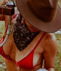 FLOAT FEST 2018 BRINGS EVERYTHING WE LOVE ABOUT SUMMER INTO ONE EVENT {FESTIVALS/ EVENTS}