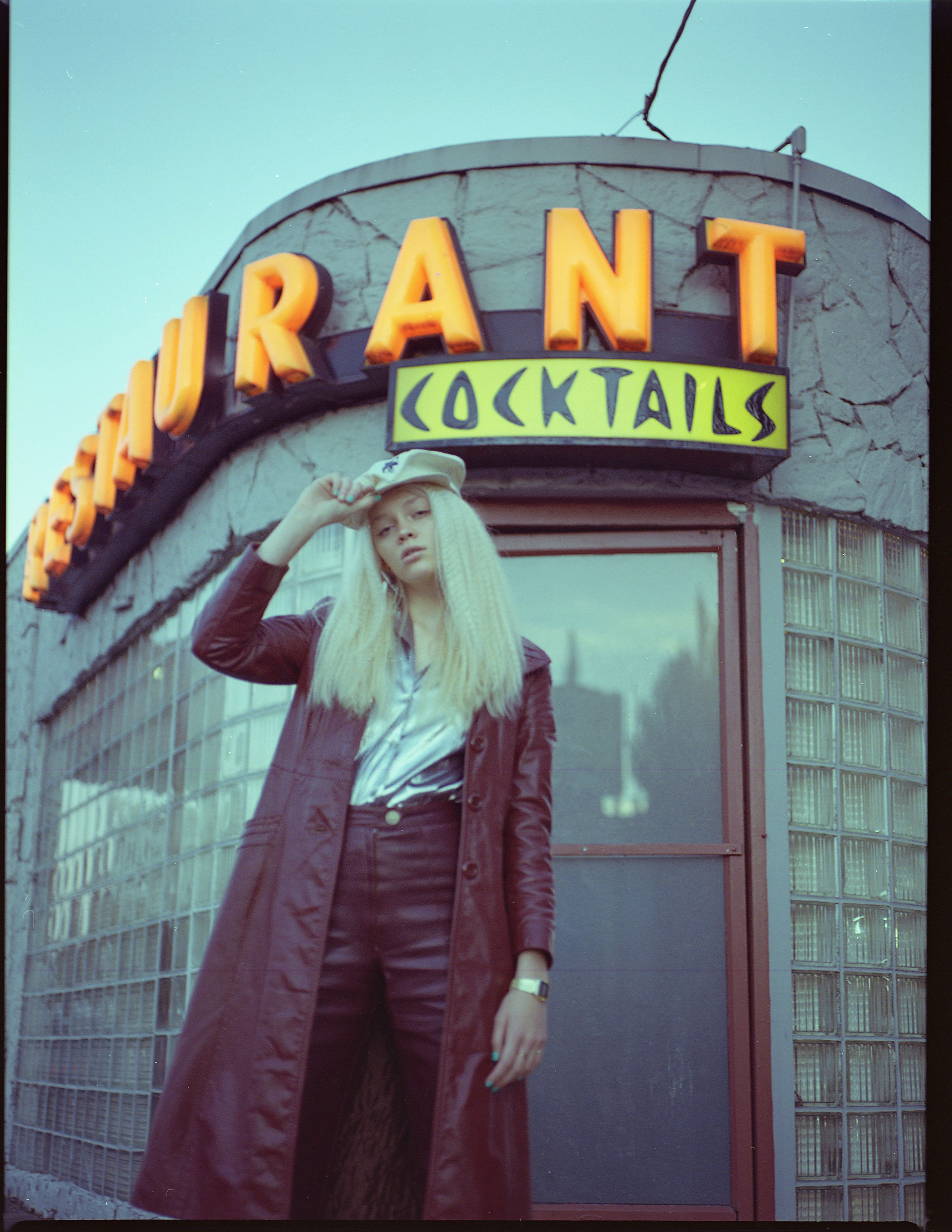 ‘AUNAH JEANS NIGHT OUT’ BY EMILY KROUSE {EXCLUSIVE EDITORIAL}