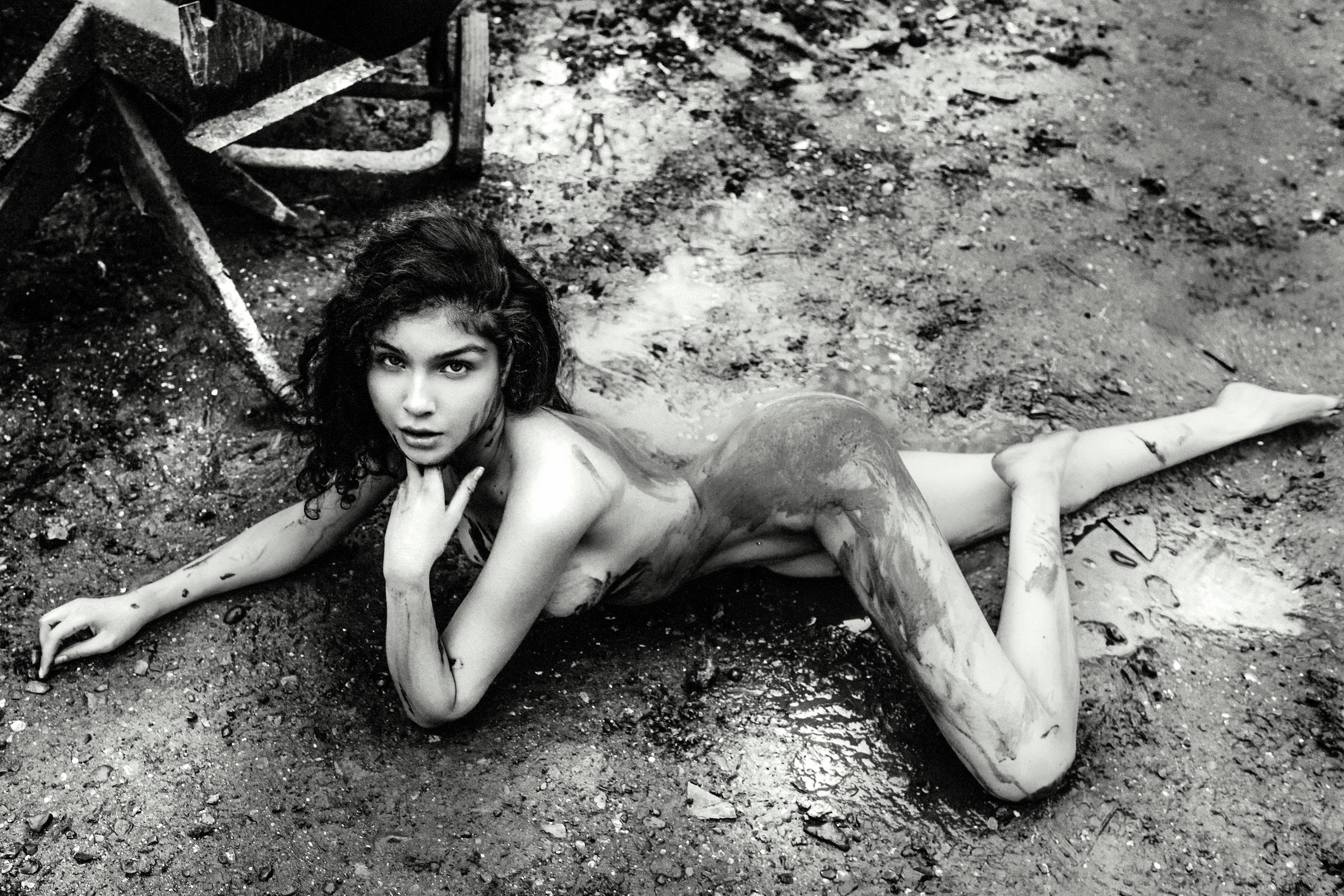 ‘UNTITLED’ BY PAUL ARTEMIS {EXCLUSIVE EDITORIAL/NSFW}