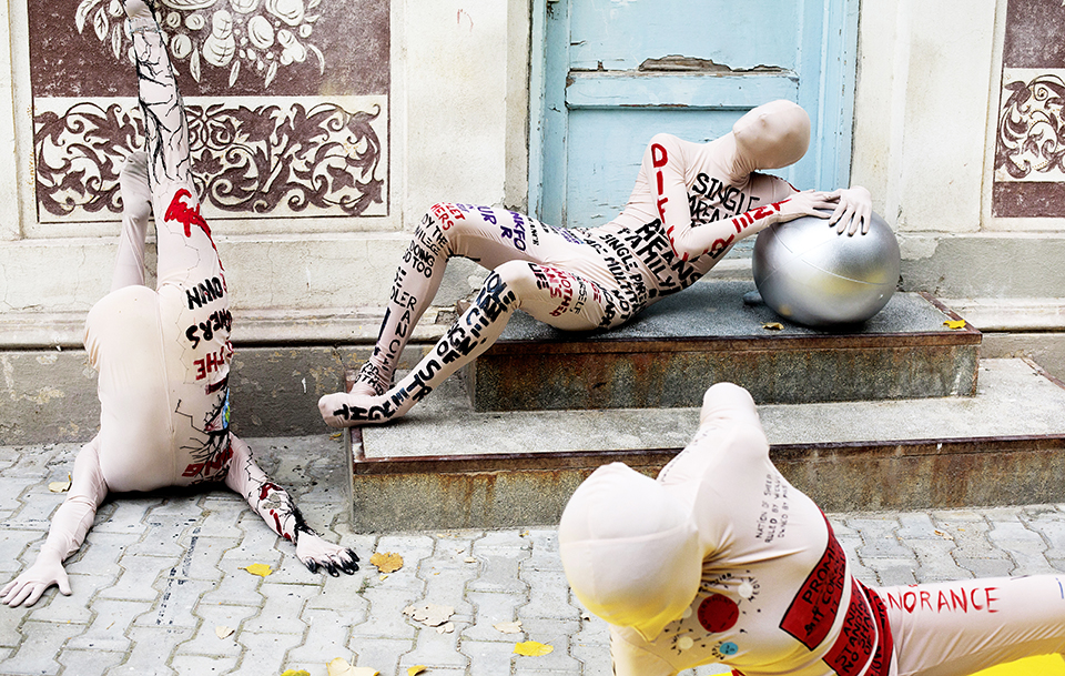 HUMANS BY ROXANA ENACHE {EXCLUSIVE EDITORIAL}