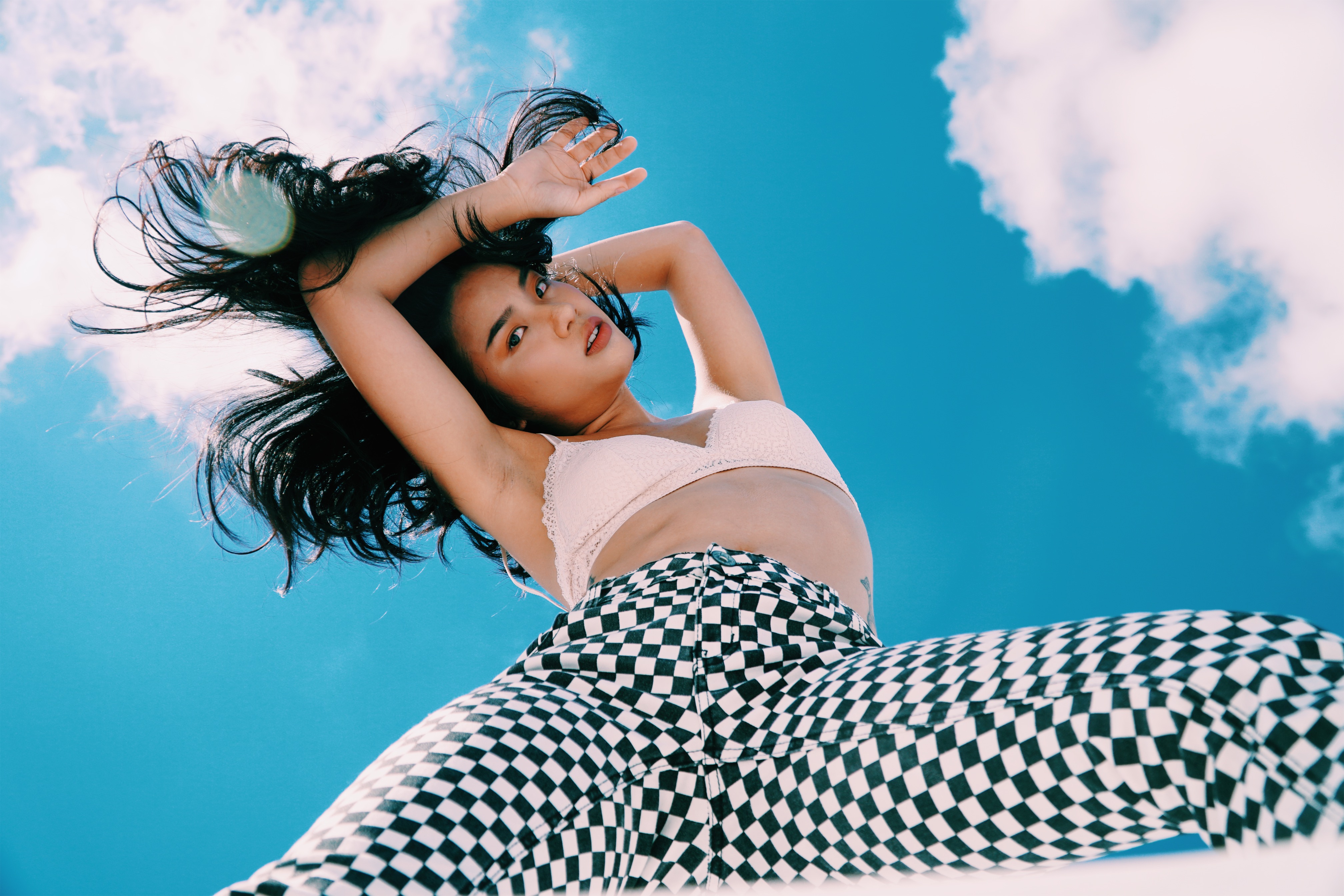 FEELING THE LOOP BY I-ZAK {EXCLUSIVE EDITORIAL/ FASHION}