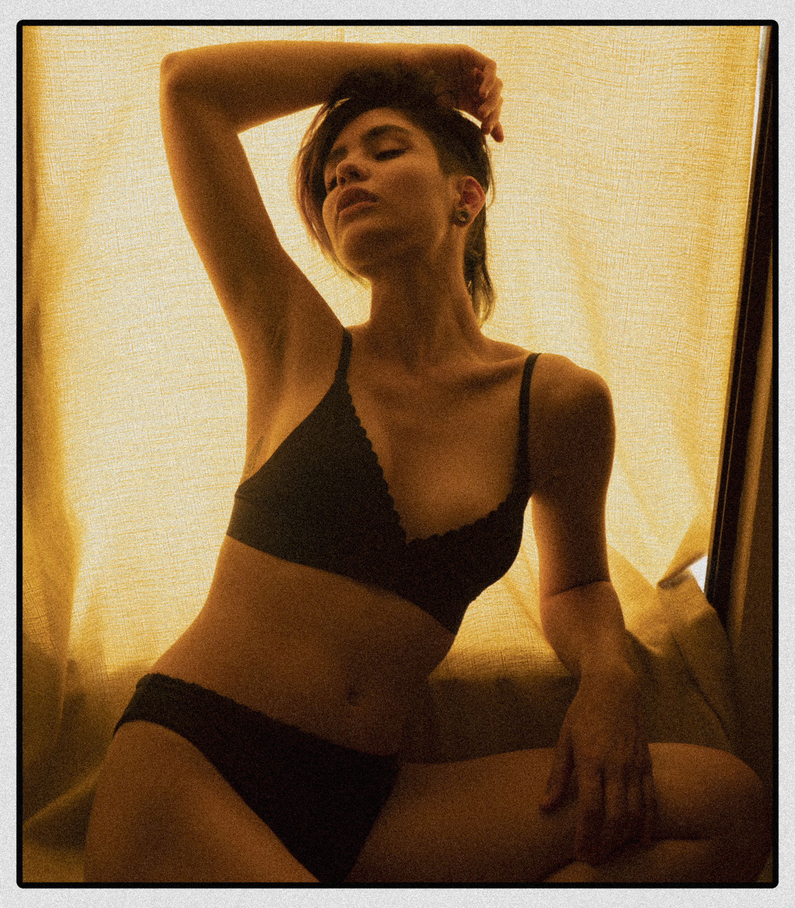 ‘PEACH’ BY GABRIEL SOLÍS {NSFW/EXCLUSIVE EDITORIAL}