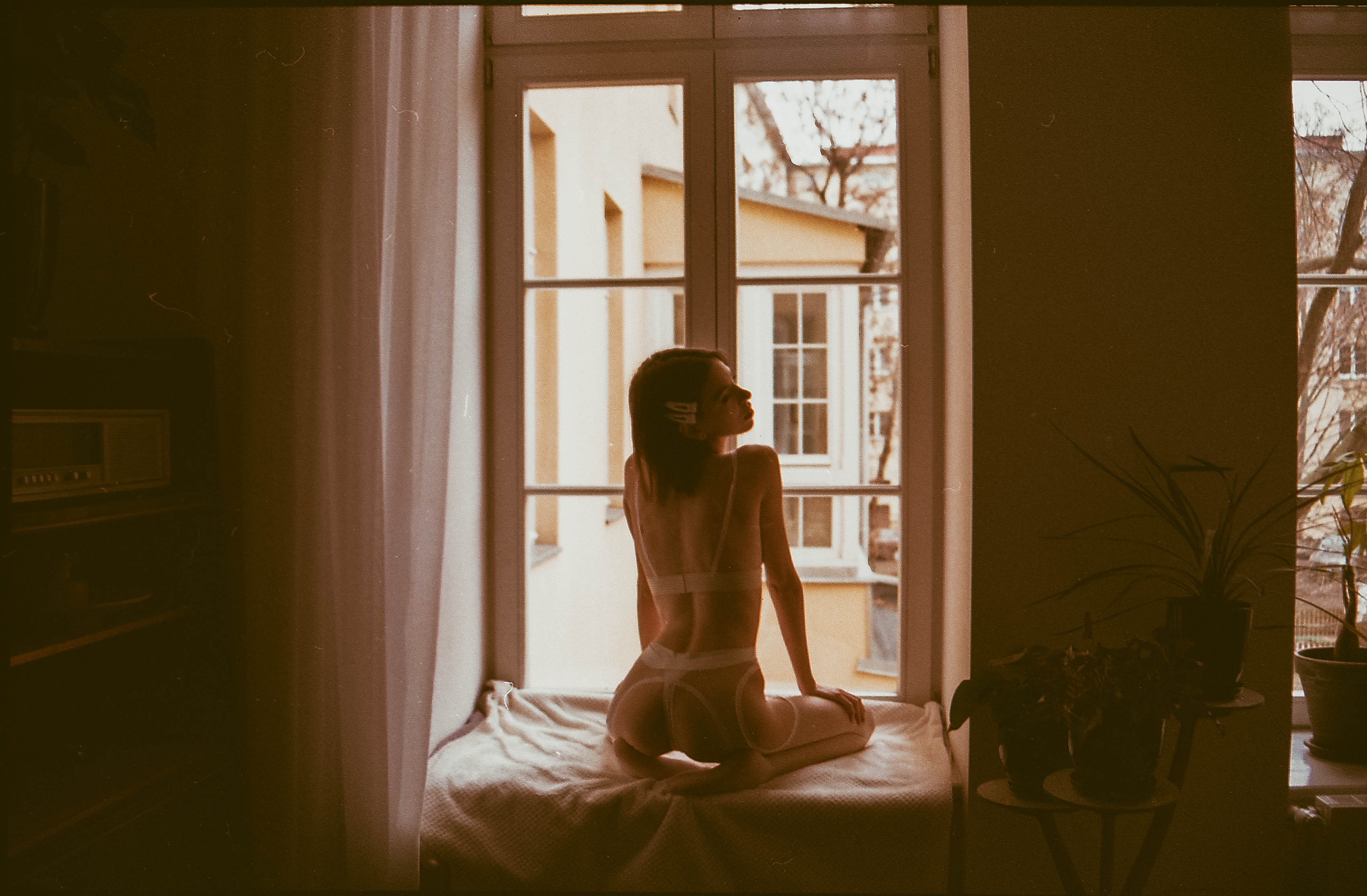 ‘DON’T LOOK AT ME NAKED’ A NEW VISUAL STORY BY ‘JOANKA LOVE’ {NSFW/EXCLUSIVE EDITORIAL}