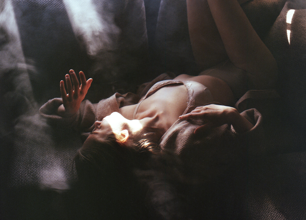 ‘SUN FOR THE WEEKEND’ A NEW VISUAL STORY BY ‘JOANNA MARIAK’ {NSFW/EXCLUSIVE EDITORIAL}