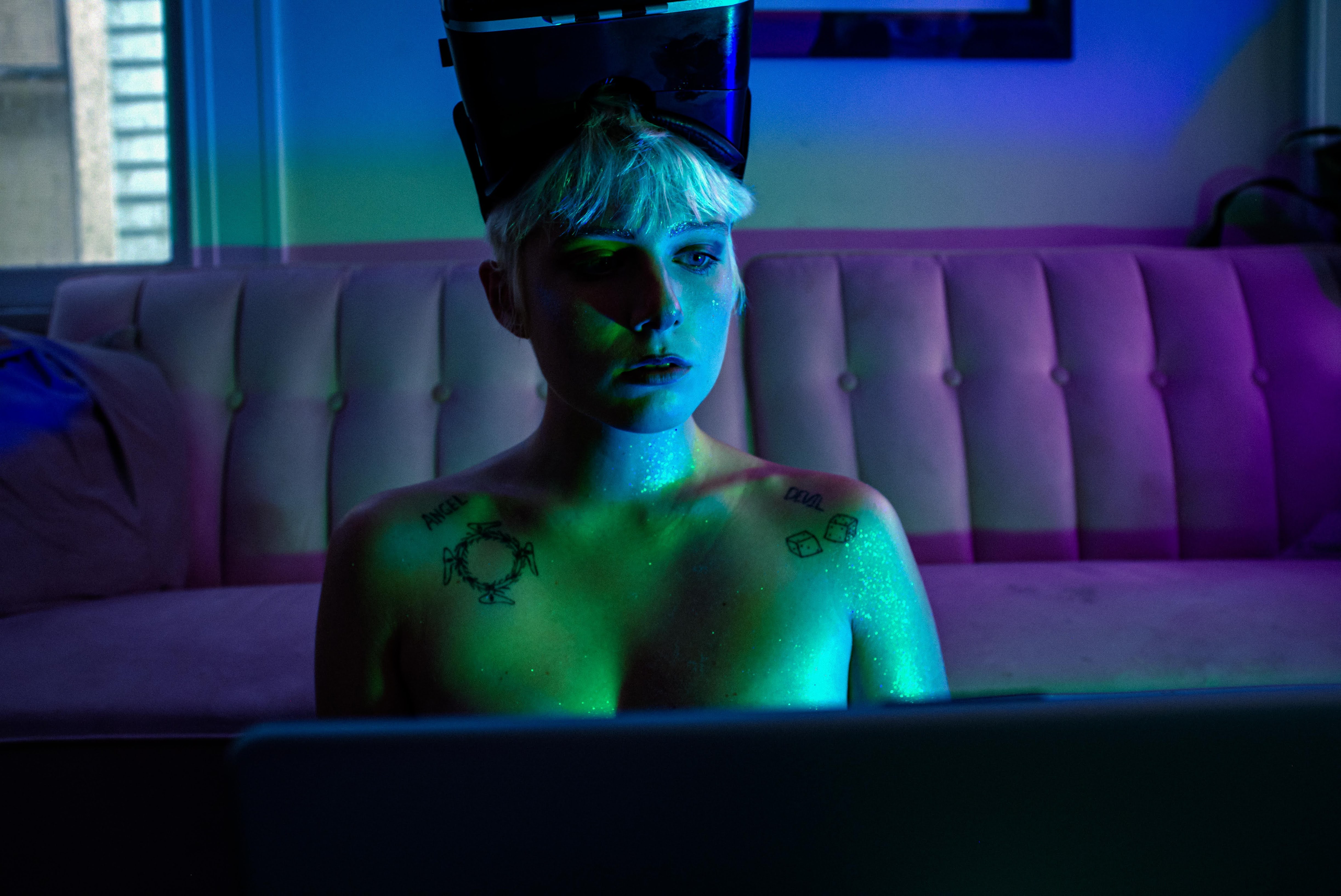 ‘MADELEINE – CYBERSPACE’ A NEW VISUAL STORY BY ‘SIDANTMAN’ {NSFW/EXCLUSIVE EDITORIAL}