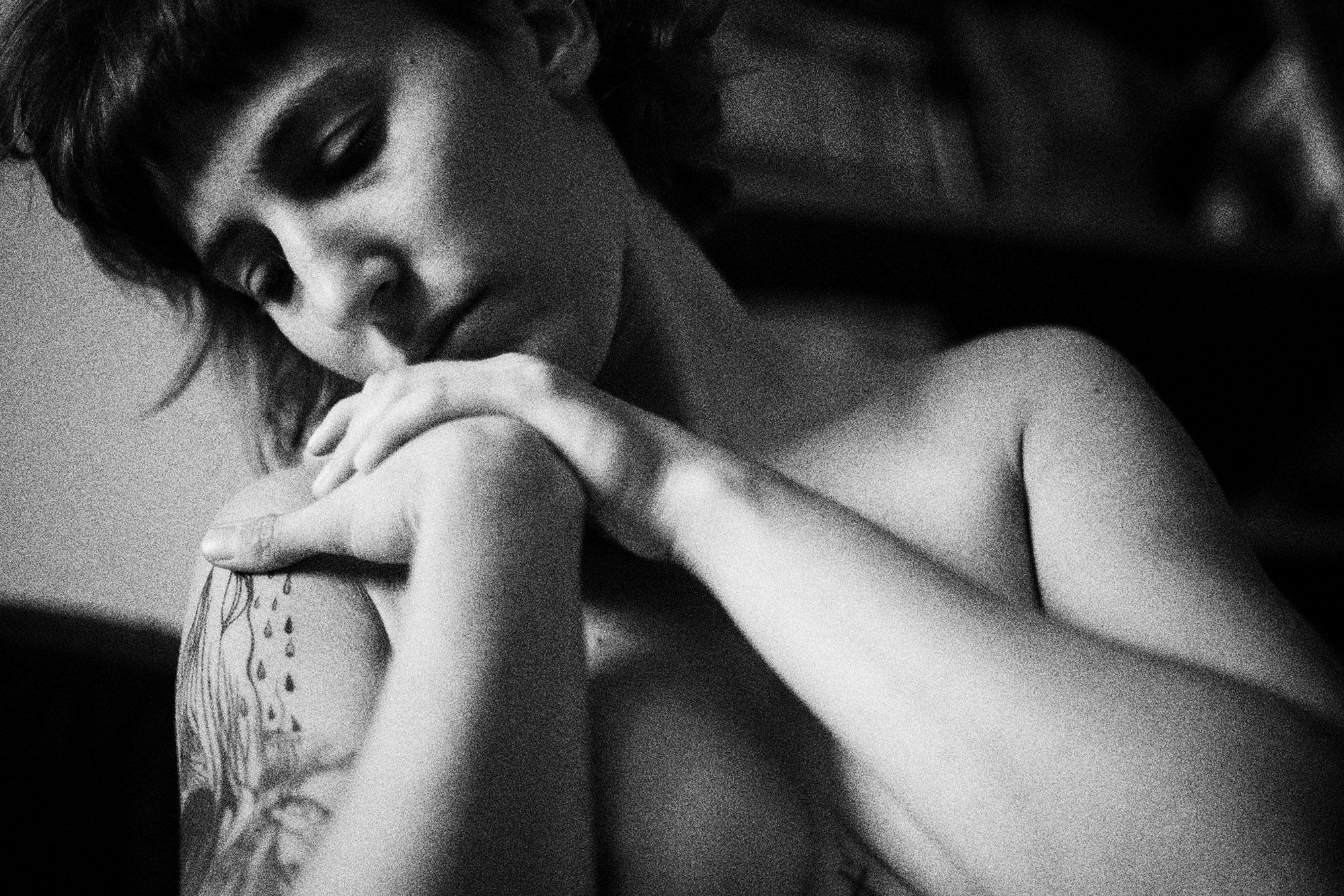 ‘EMBRACING HERSELF’ A NEW VISUAL STORY BY ‘DANIEL NUDERSCHER’ {NSFW/EXCLUSIVE EDITORIAL}