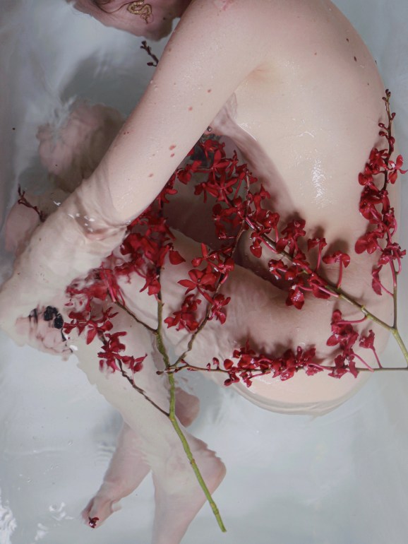 ‘TENDER’ A NEW VISUAL STORY BY ‘NORAH WENRUI WU’