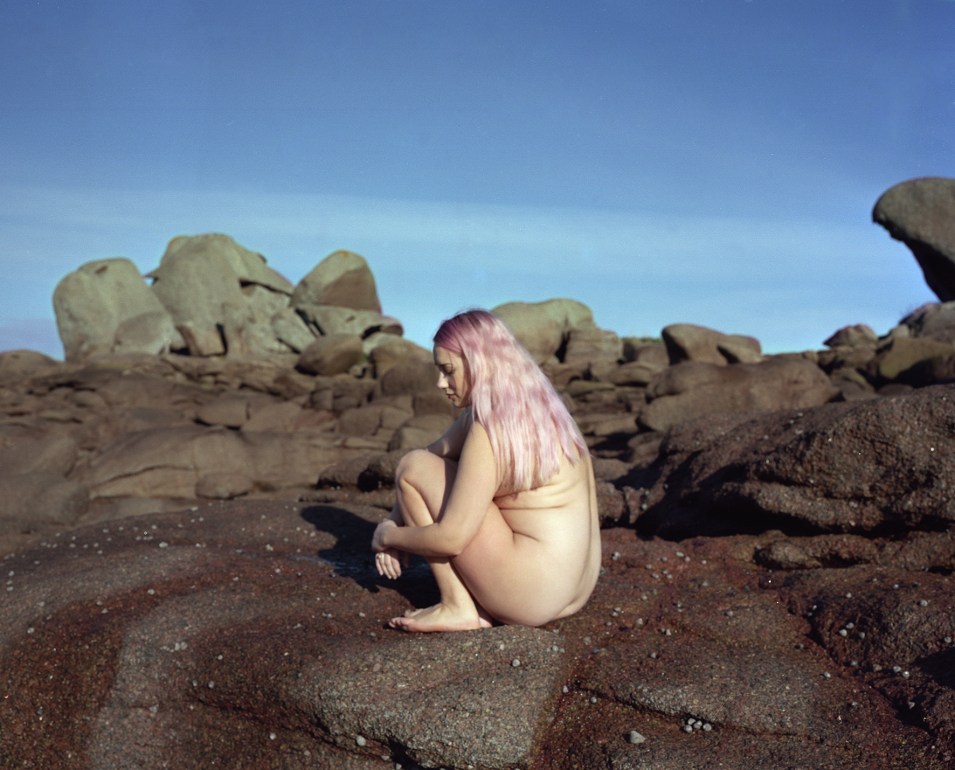 ‘PINKY ROCKS’ A NEW VISUAL STORY BY PHOTOGRAPHER ‘CECILE ANDRE’