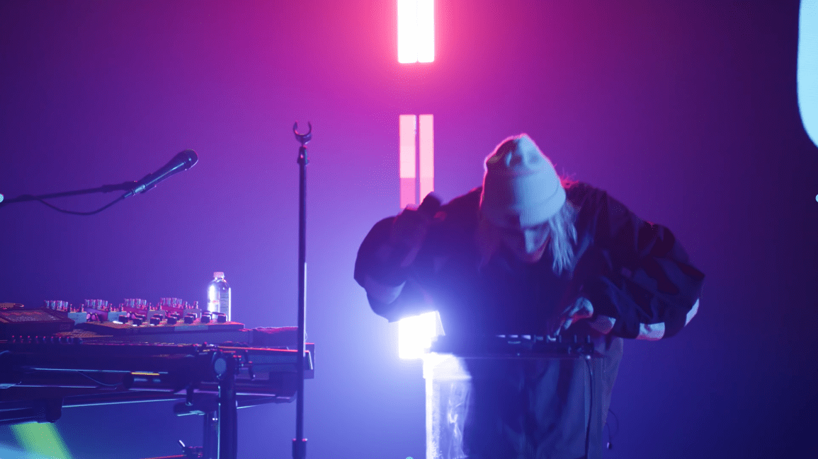 ‘PORTER ROBINSON’ PERFORMS HIS ENTIRE NEW ALBUM ‘NURTURE’ LIVE @ ‘SECRET SKY FEST 2021’