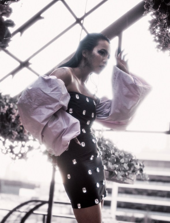 ‘GIFT OF LUXE’ A NEW VISUAL FASHION STORY BY CREATIVE DIRECRTOR ‘LIESE VICTORIA’