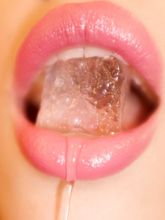 ‘JULIA’ A NEW VISUAL STORY BY PHOTOGRAPHER ‘JULIA BENORE’