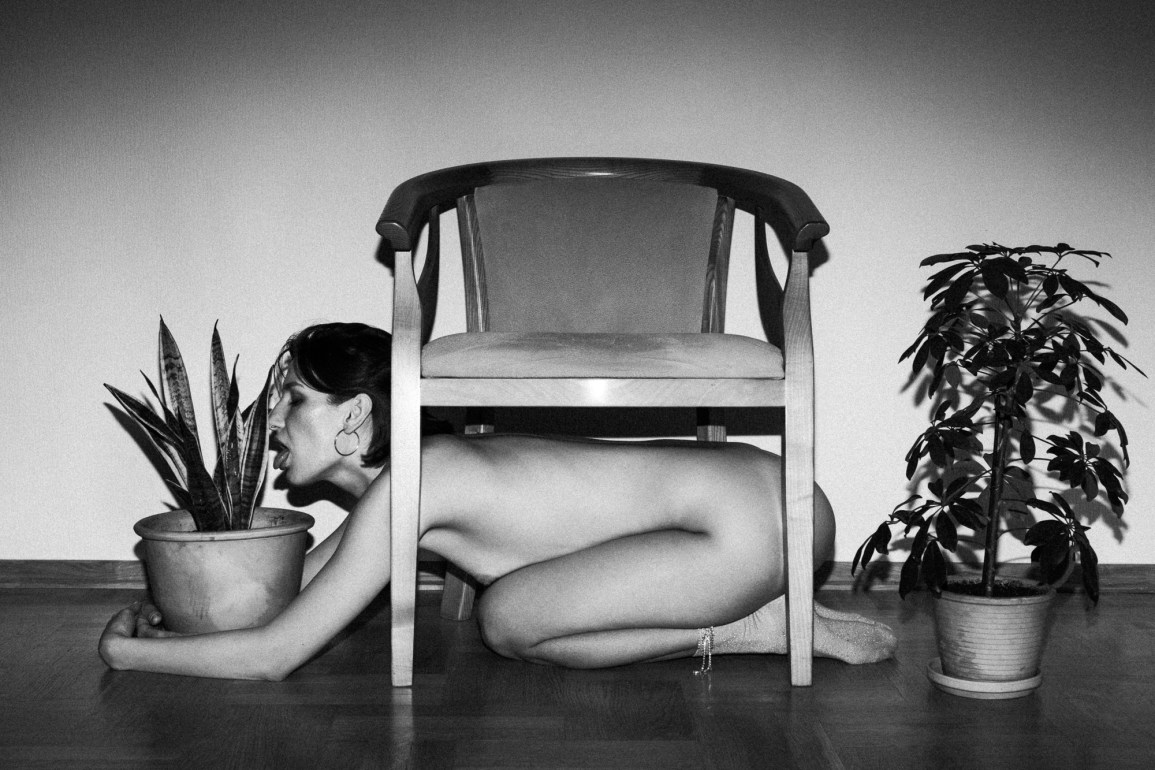 ‘8 1/2’ A NEW VISUAL STORY BY PHOTOGRAPHER ‘FEDERICO RAVASIO’