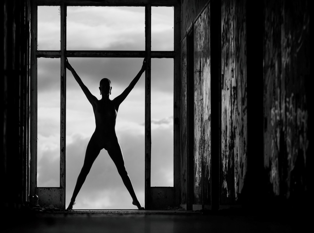 ‘SILHOUETTES’ A NEW VISUAL STORY BY PHOTOGRAPHER ‘GEORGE SPANOUDAKIS’