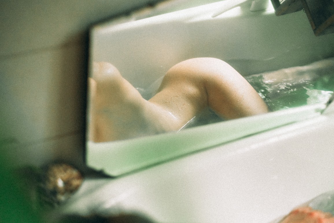 ‘SOAKING’ A NEW VISUAL STORY BY PHOTOGRAPHER ‘MR. HXLY’