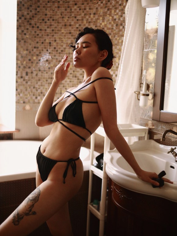 ‘SHOWER’ A NEW VISUAL STORY BY PHOTOGRAPHER ‘TONYA KOCHNEVA’