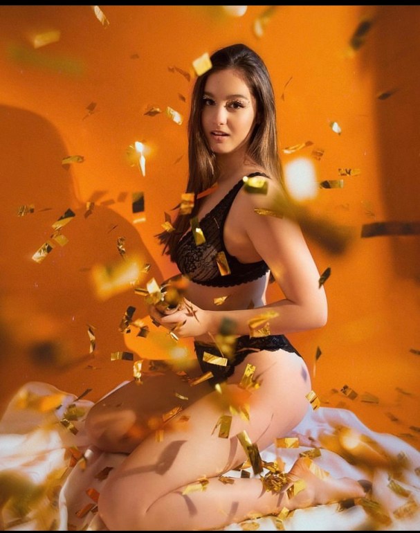 ‘PAINTING BY LIGHT’ A NEW VISUAL STORY BY PHOTOGRAPHER ‘DNESFOTIIM’