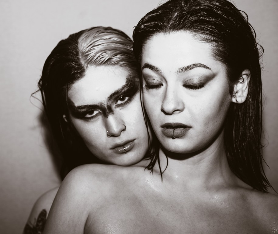 ‘BITE ME’ A NEW VISUAL STORY BY PHOTOGRAPHER ‘DIMI.3S’