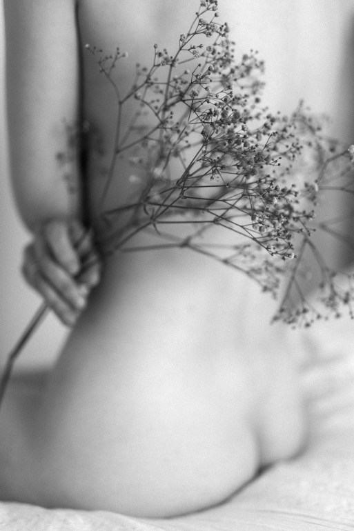 MARCIN WOLINSKI: CAPTURING THE ENCHANTING BEAUTY OF “FLOWERS DANCE”