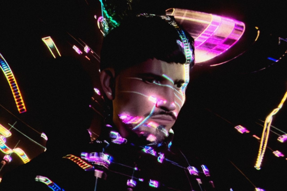 IMMERSIVE AUDITORY AND VISUAL JOURNEY: DANNY DAZE’S ‘BLUE’ INSTALLATION AT III POINTS FESTIVAL 2023